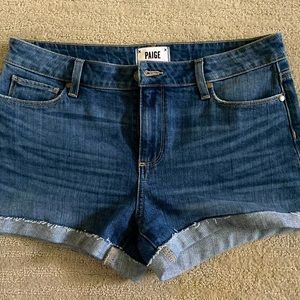 page jean shorts